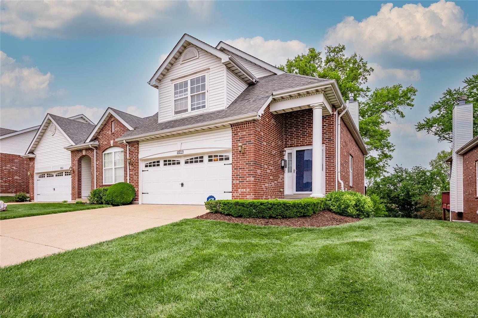 Property Photo:  8919 Hilltop Manor Drive  MO 63132 