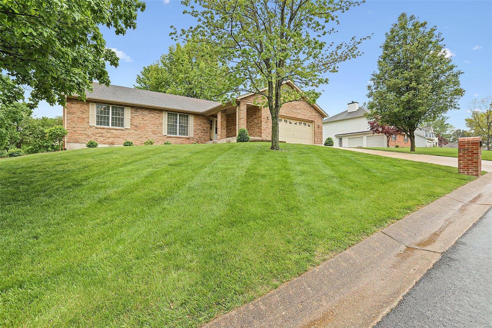 Property Photo:  2 Weatherby Court  MO 63090 