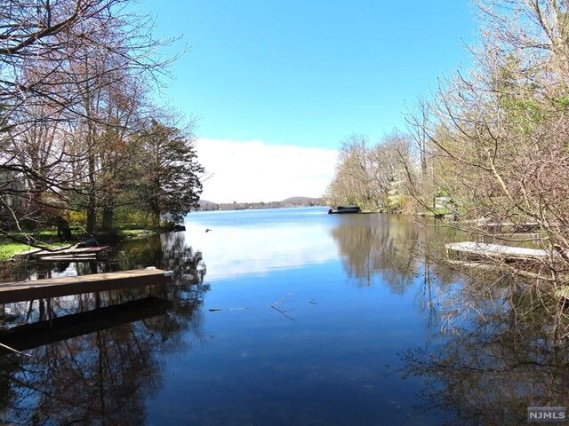 Property Photo: 269 Point Breeze Drive NJ 07421
