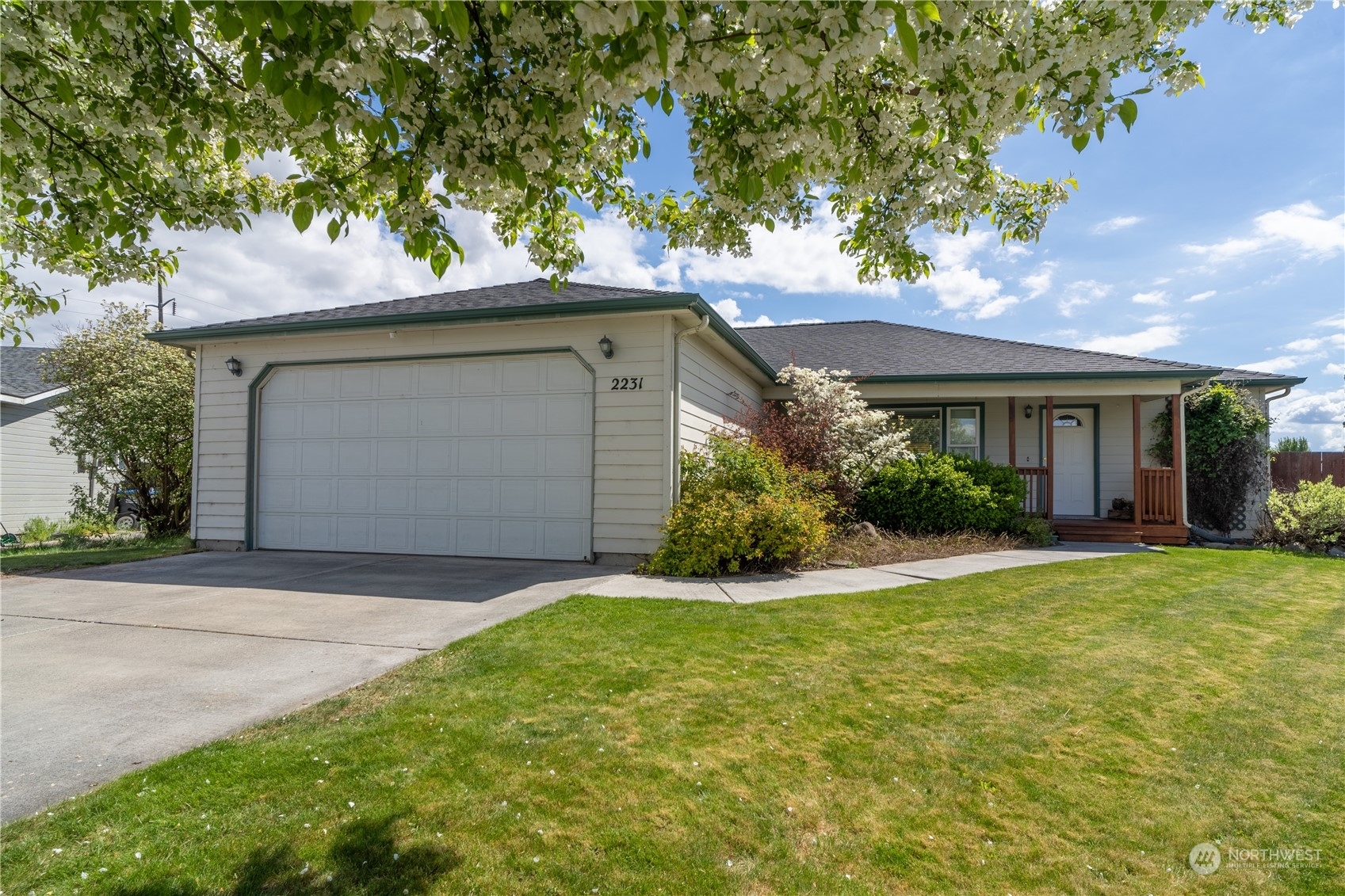 Property Photo:  2231 S Claremont Court  WA 98837 