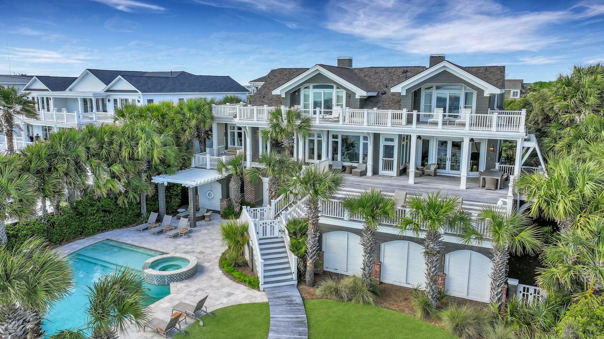 Property Photo:  112 Ocean Boulevard  SC 29451 