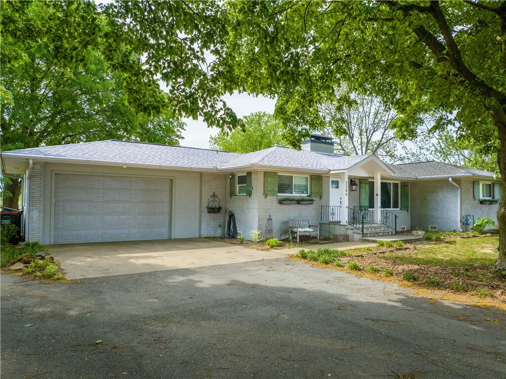 Property Photo:  2186 N 56th Street  AR 72762 