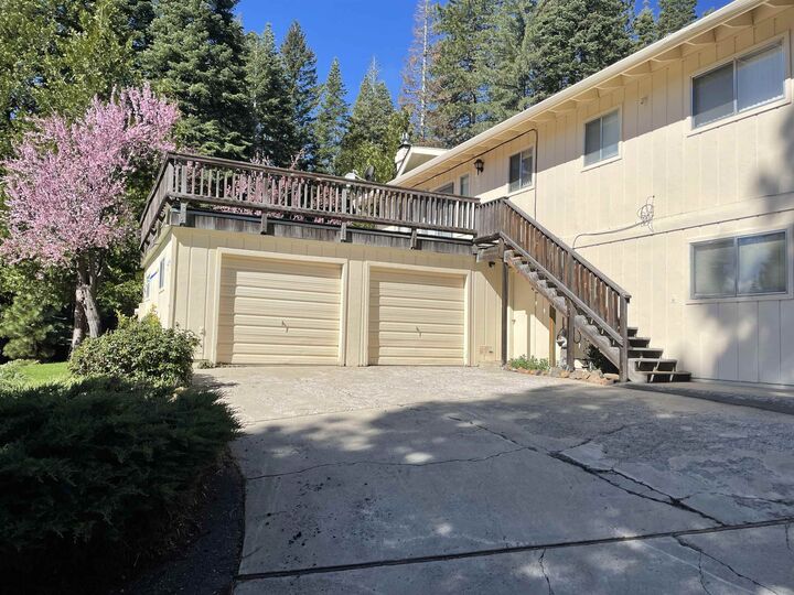 4 bed Lake Almanor home for sale 701 Timber Ridge Road, Lake Almanor