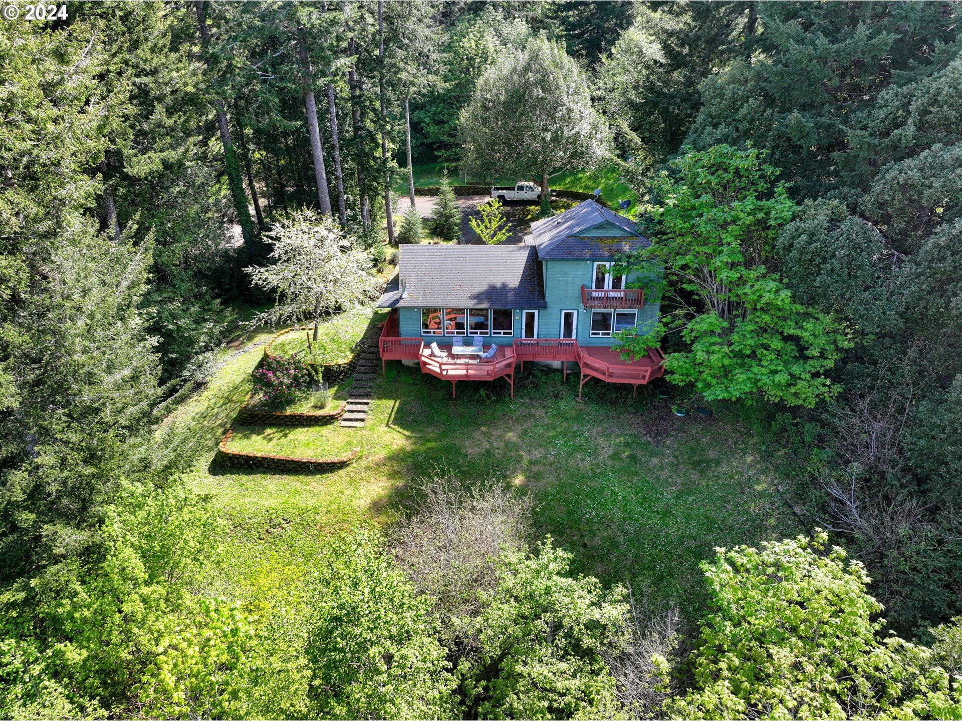 Property Photo:  95064 Jerrys Flat Rd  OR 97444 