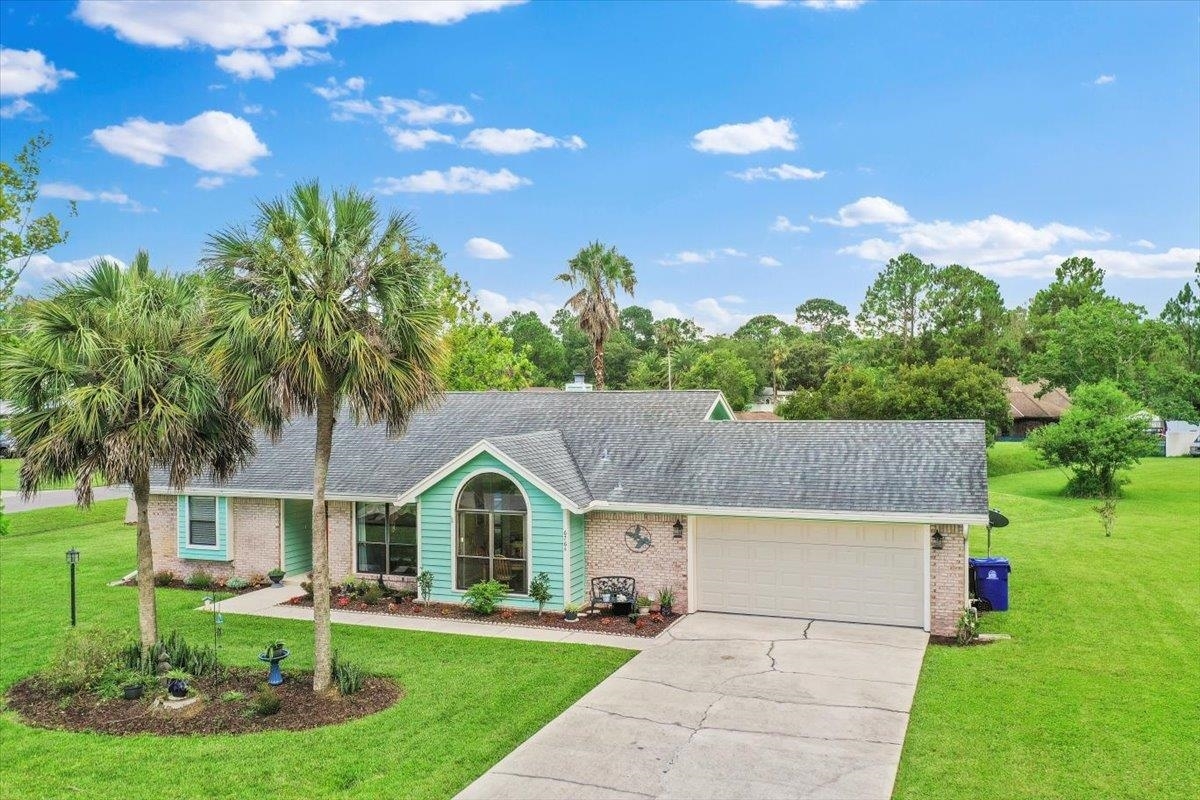 Property Photo:  6764 Crescent Cove Dr  FL 32086 