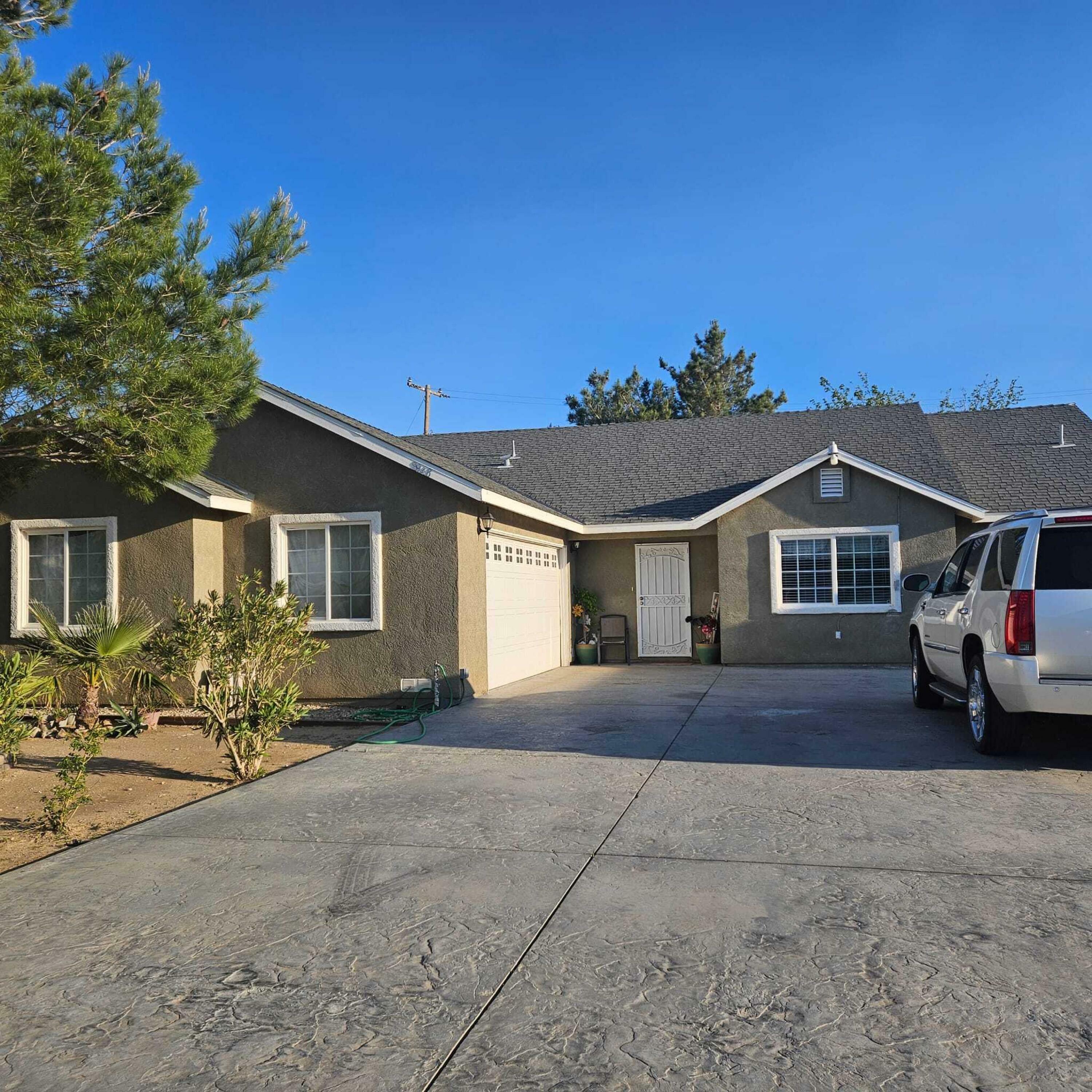 Property Photo:  8948 Manzanita Avenue  CA 93505 