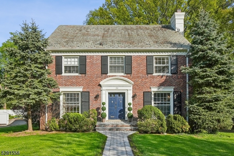 Property Photo: 40 Mayhew Dr NJ 07079