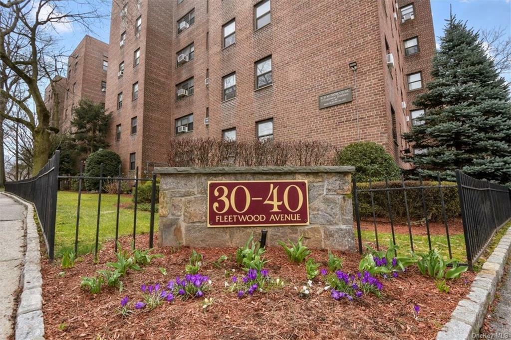 Property Photo: 40 Fleetwood Avenue 5B NY 10552
