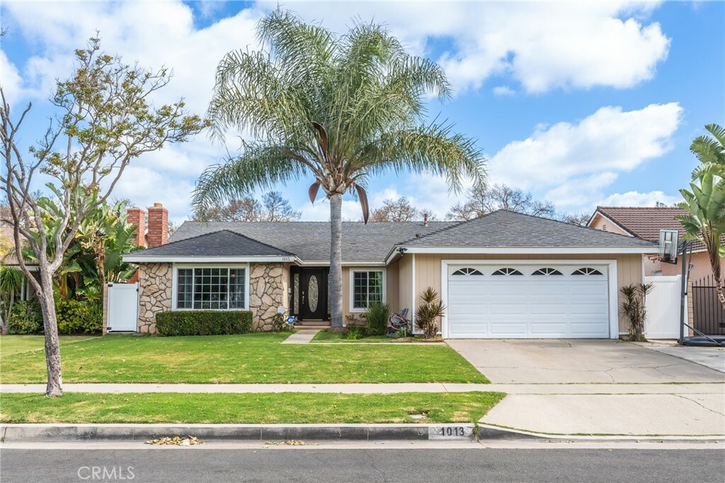 Property Photo:  1013 Corrigan Avenue  CA 92706 