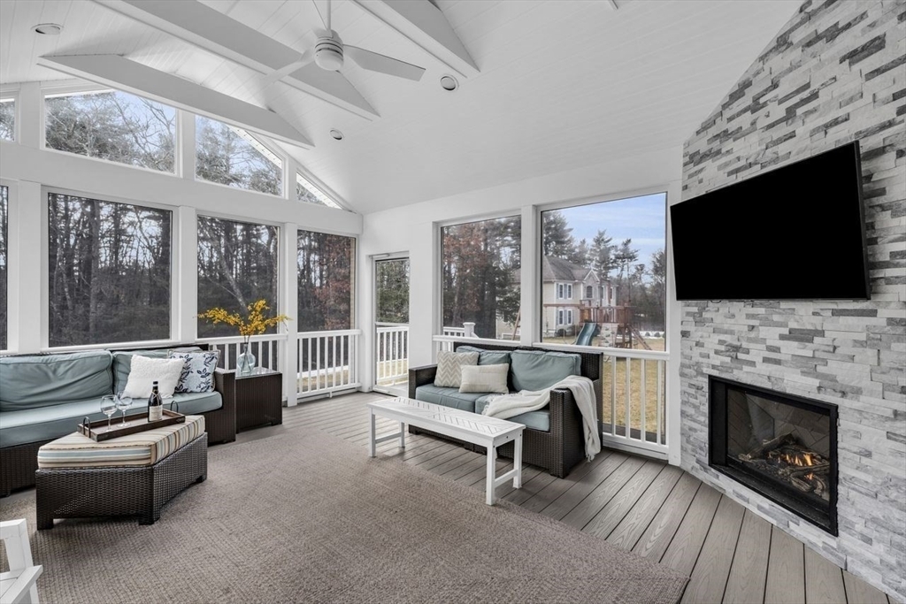 Property Photo:  252 Gray Street  MA 01845 