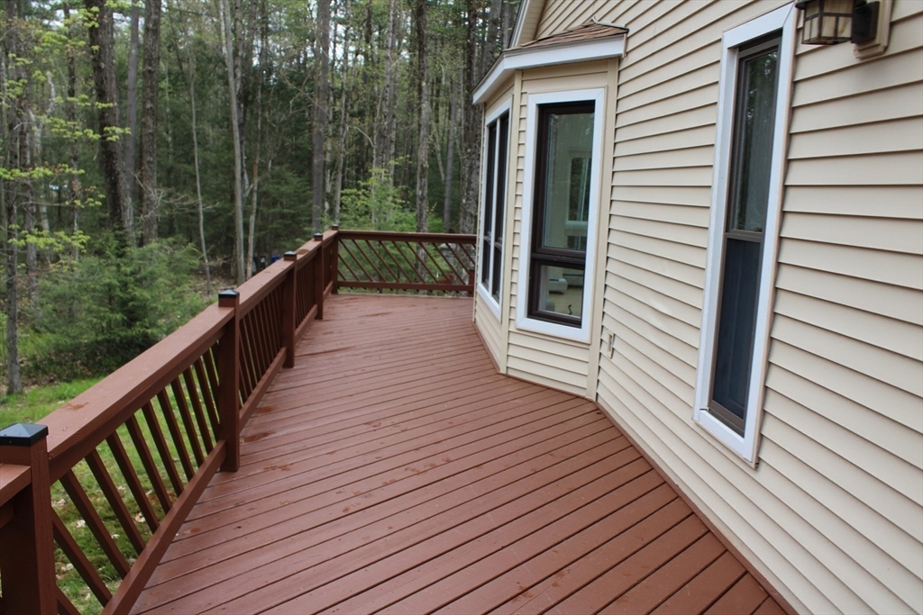 Property Photo:  19 Ledgewood Dr  MA 01375 