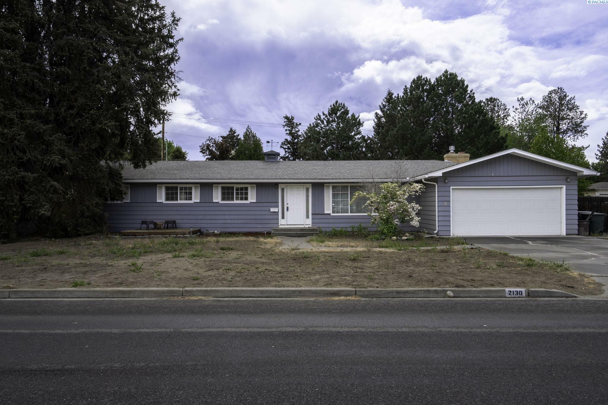 Property Photo:  2130 Hoxie Ave  WA 99354 