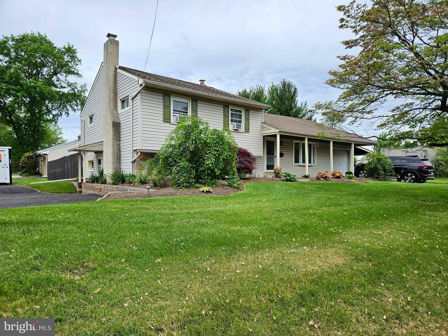 Property Photo:  203 E Branch Road  PA 18960 