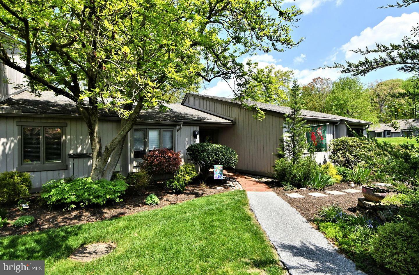 Property Photo: 250 Chatham Way PA 19380