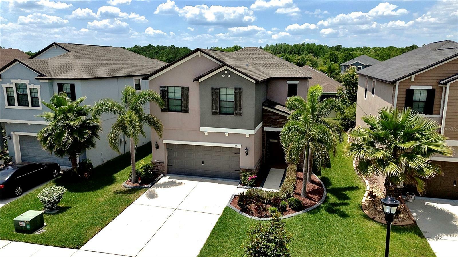Property Photo: 1323 Fort Cobb Terrace FL 33543