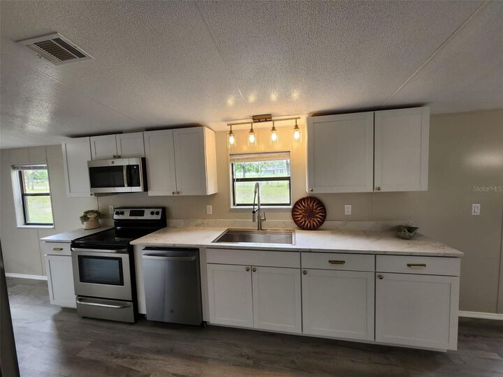 Property Photo:  14484 Bailey Hill Road  FL 34614 