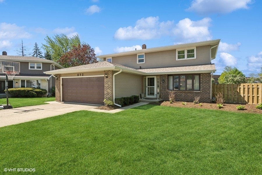 Property Photo: 892 Dodge Court IL 60188