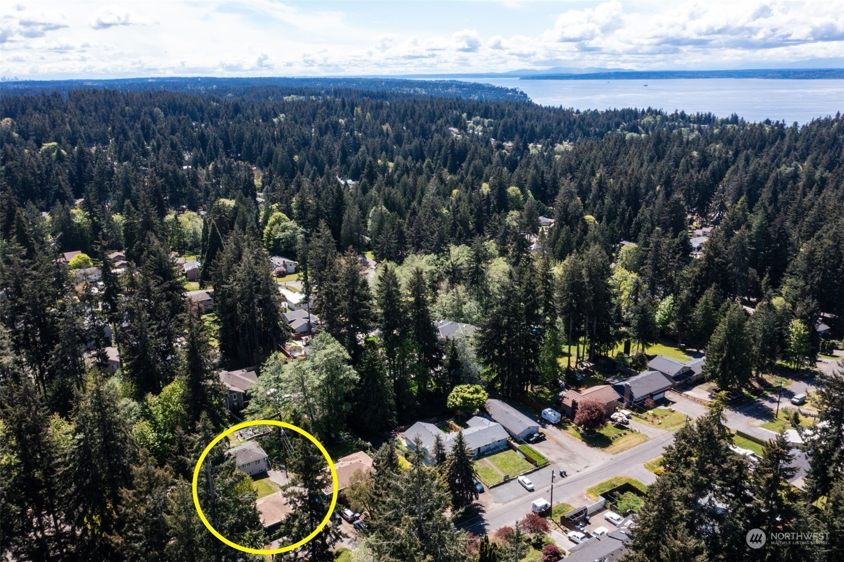 Property Photo:  5628  141st Street SW  WA 98026 