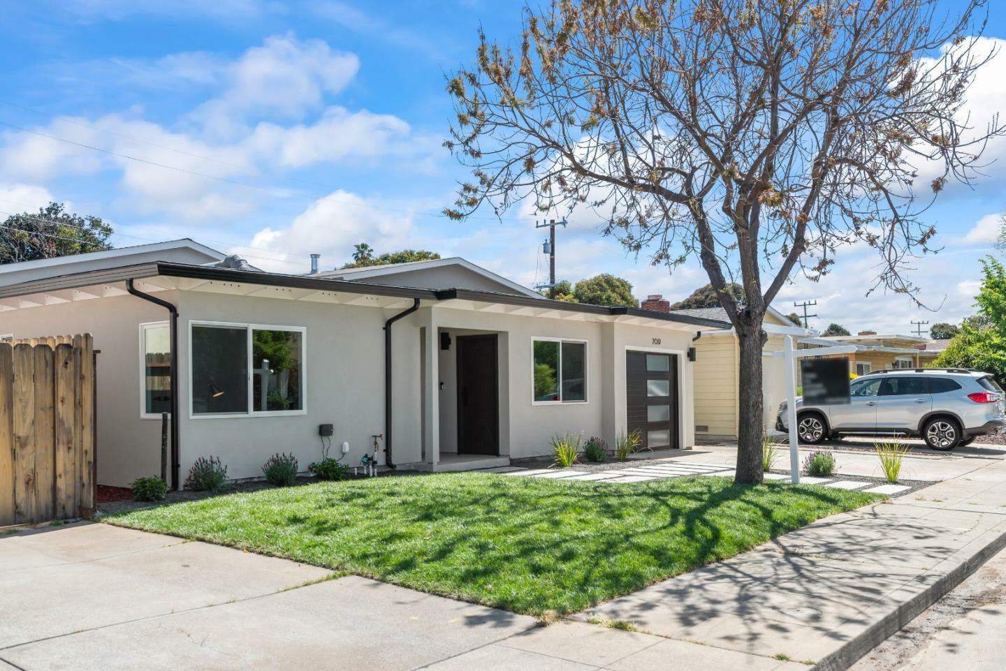 Property Photo:  709 Patricia Avenue  CA 94401 