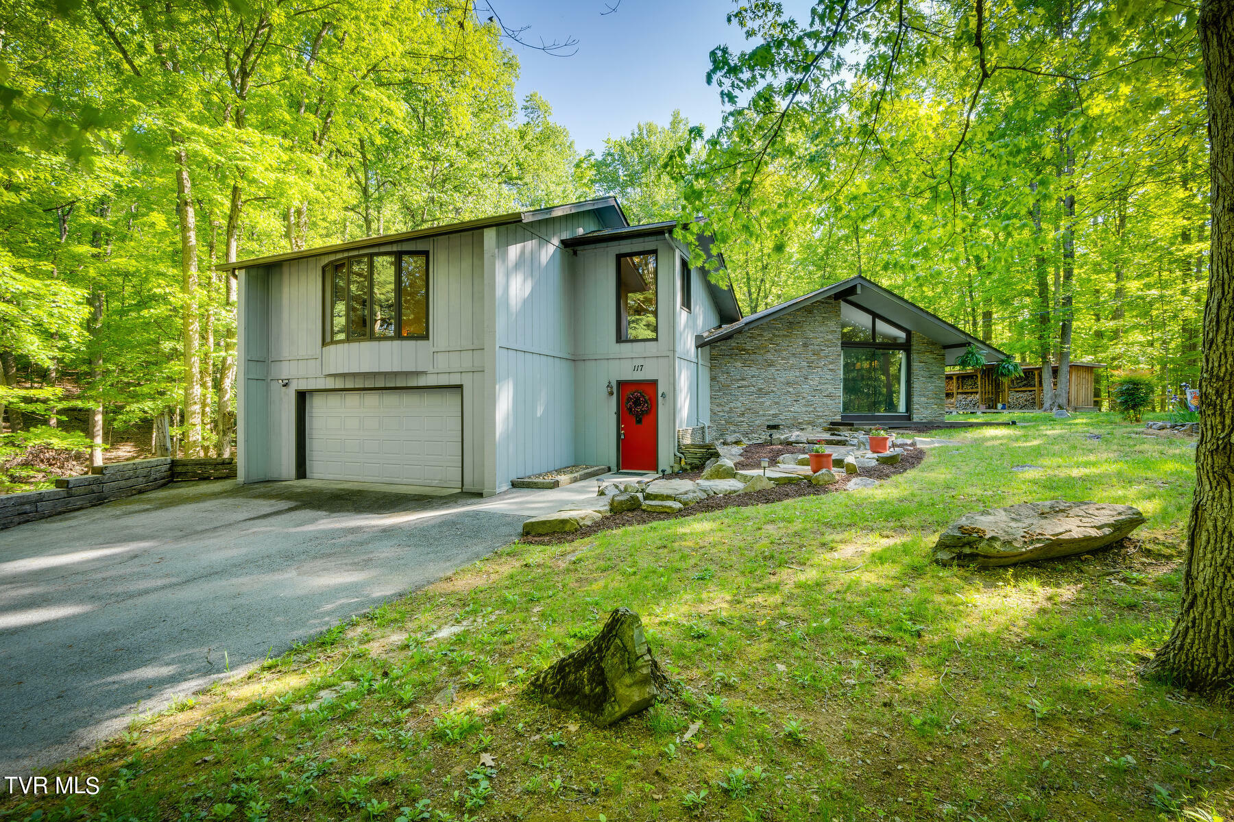 Property Photo:  117 Lakeside Drive  TN 37615 