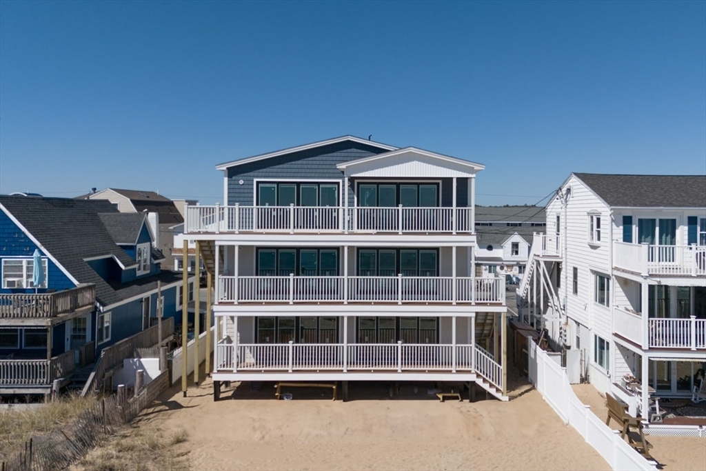 Property Photo:  89 Atlantic Ave 1  MA 01952 