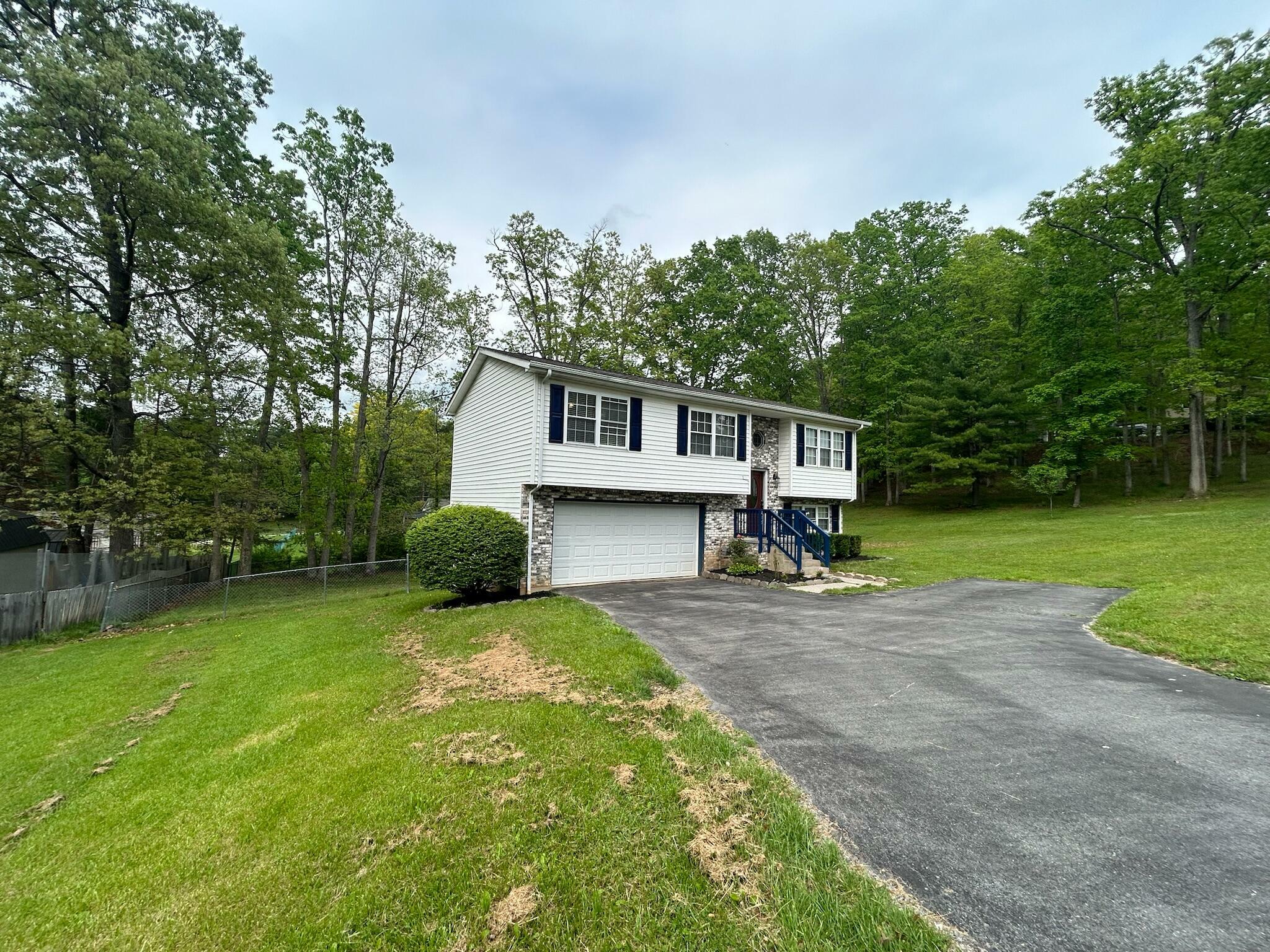 Property Photo:  415 Wildwood Ave  WV 24901 