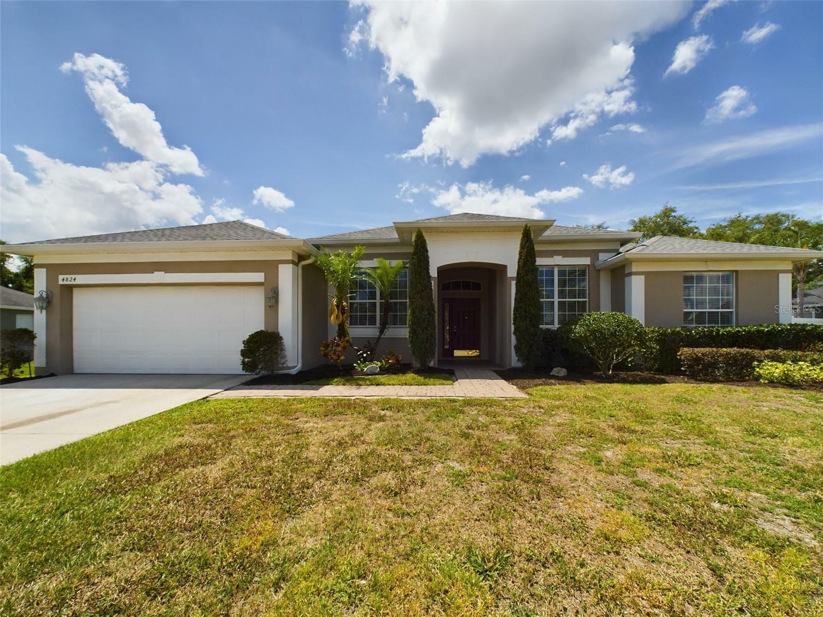 Property Photo:  4824 Lakes Edge Lane  FL 34744 