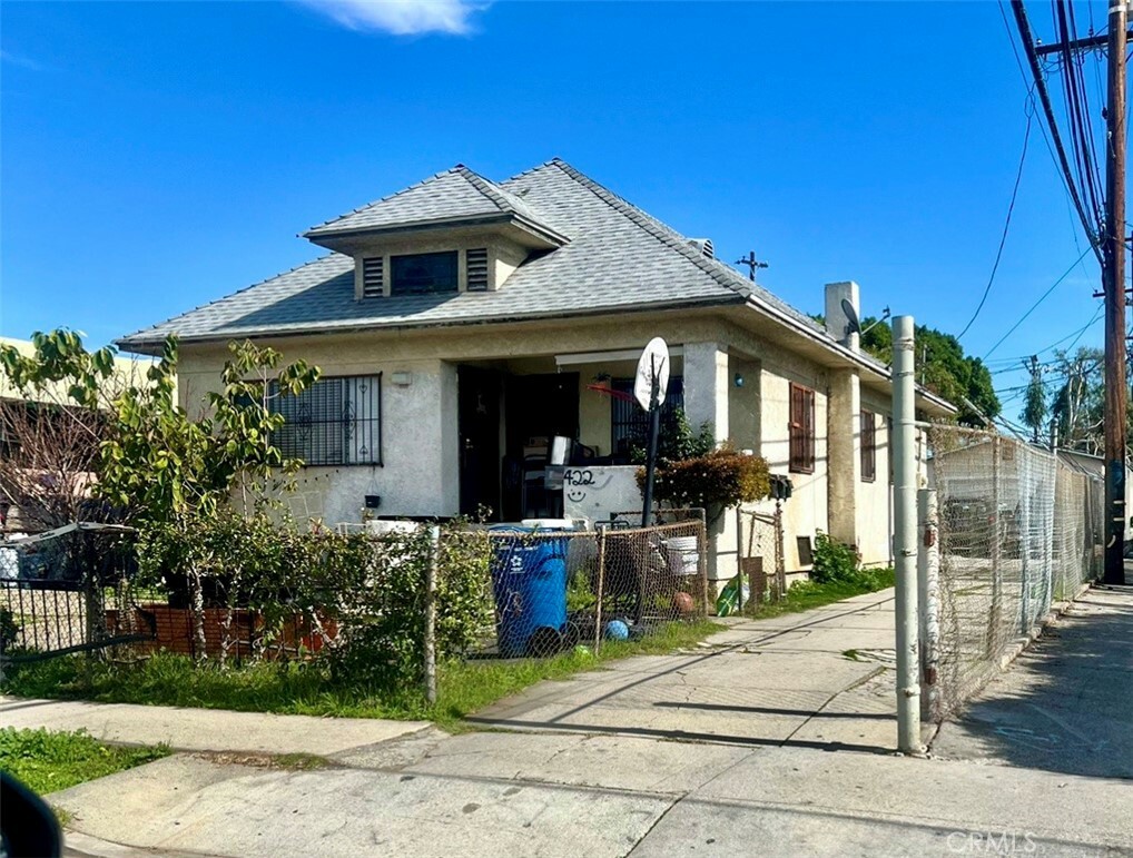 Property Photo:  422 N Townsend Avenue  CA 90063 