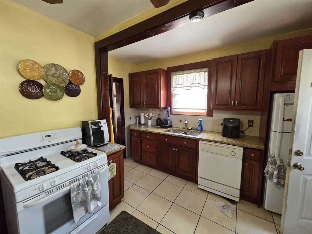 Property Photo:  34 Lovers Leap Ave  MA 01904 