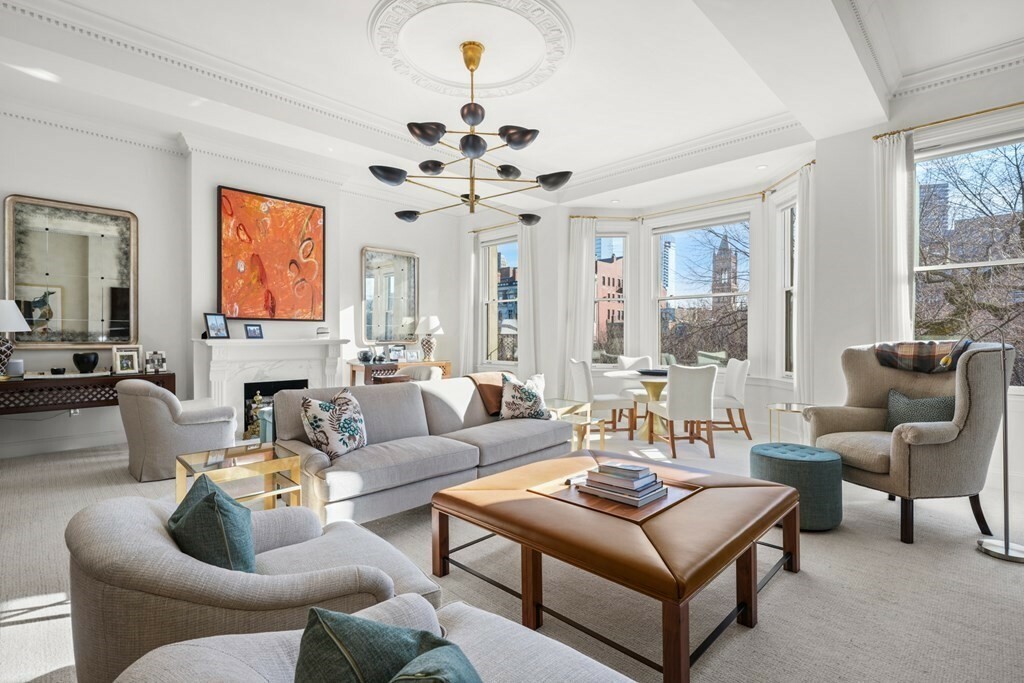 Property Photo: 183 Commonwealth Avenue 4 MA 02116