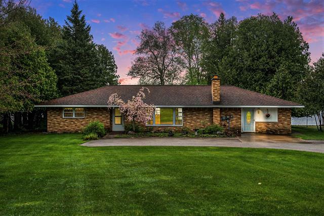 Property Photo:  136 S Intermediate Lake Drive  MI 49622 