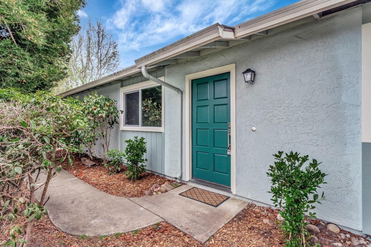 Property Photo:  3002 Buckingham Lane 17  CA 95062 