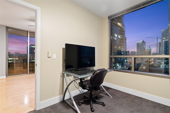 Property Photo: 300 Bowie Street 1301 TX 78703