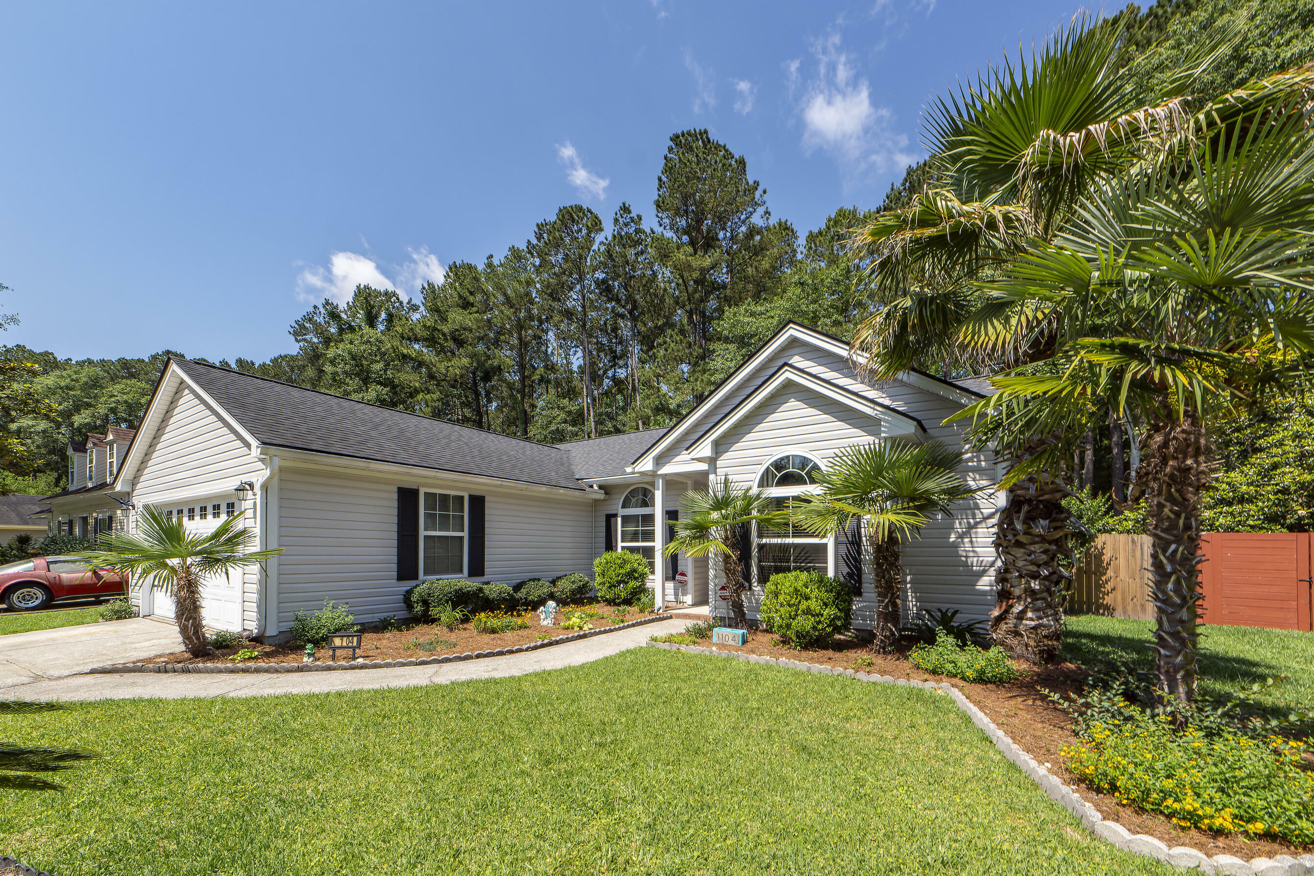 Property Photo:  1104 Alwyn Boulevard  SC 29485 