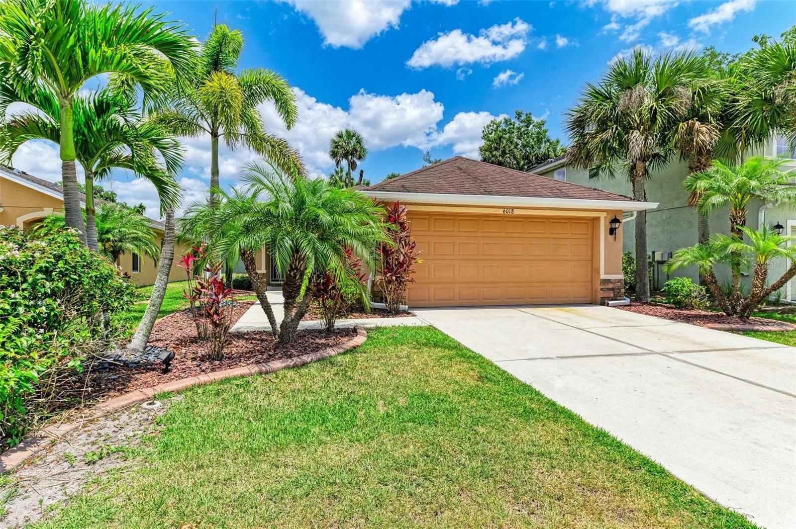 Property Photo:  6018 Oak Mill Terrace  FL 34221 