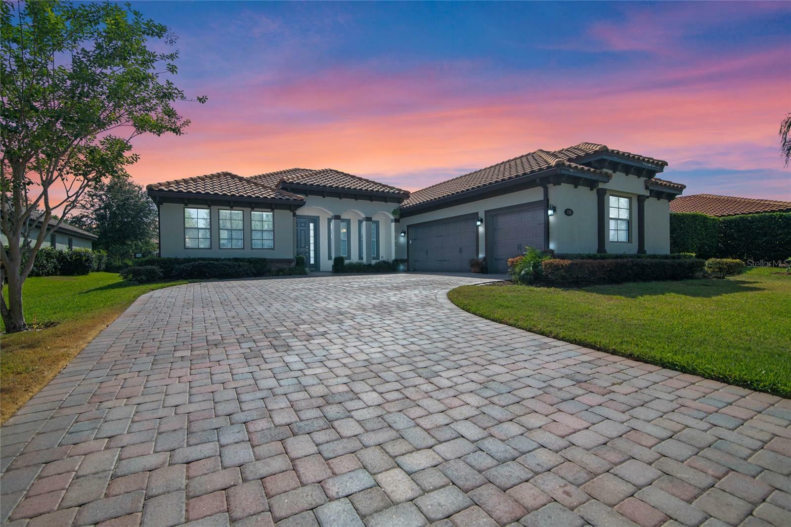 Property Photo:  179 Verde Way  FL 32713 