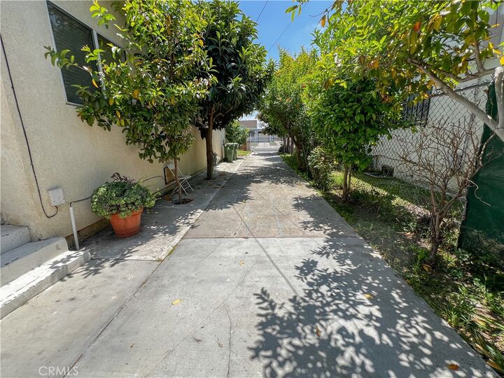 Property Photo: 1507 W 82nd Street CA 90047