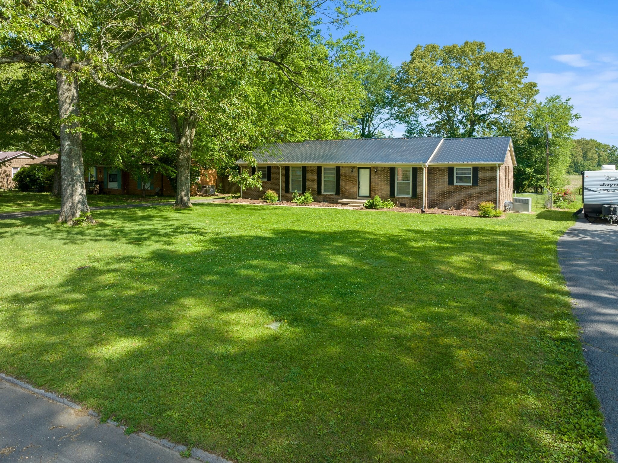 Property Photo:  419 Sherwood Drive  TN 37388 