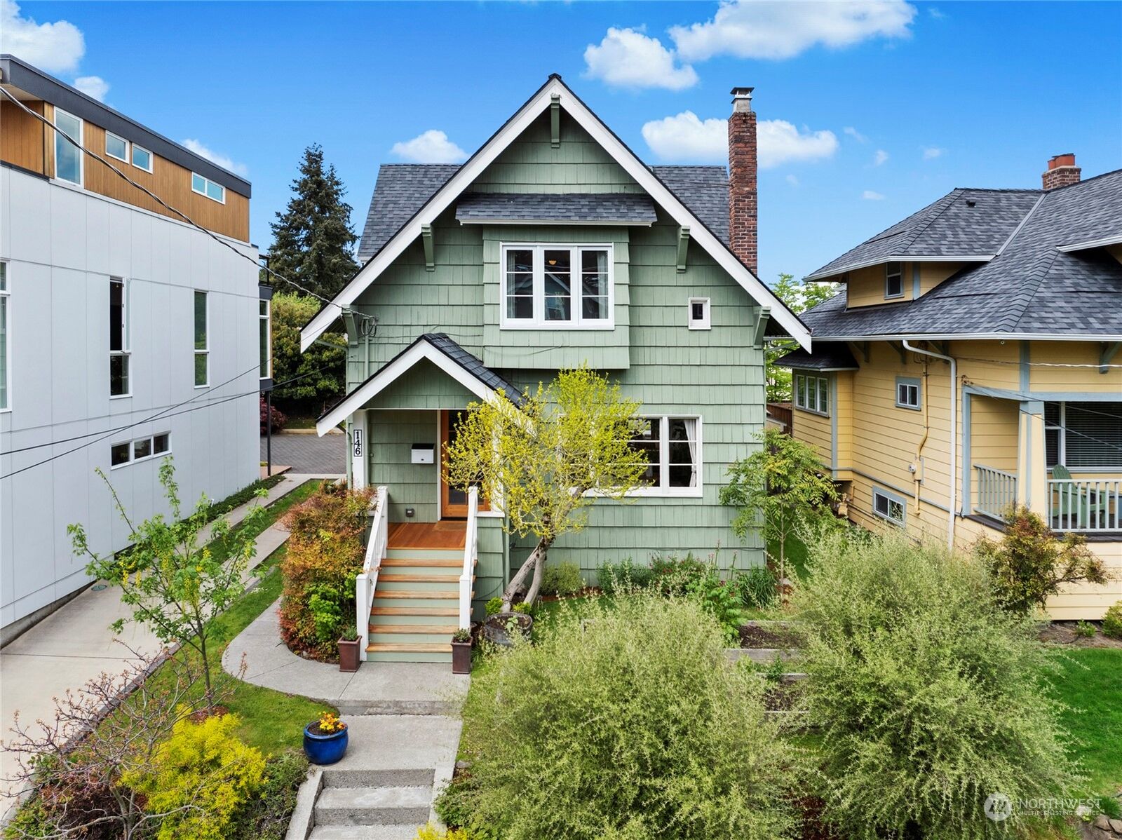 Property Photo: 146 NE 56th Street WA 98105