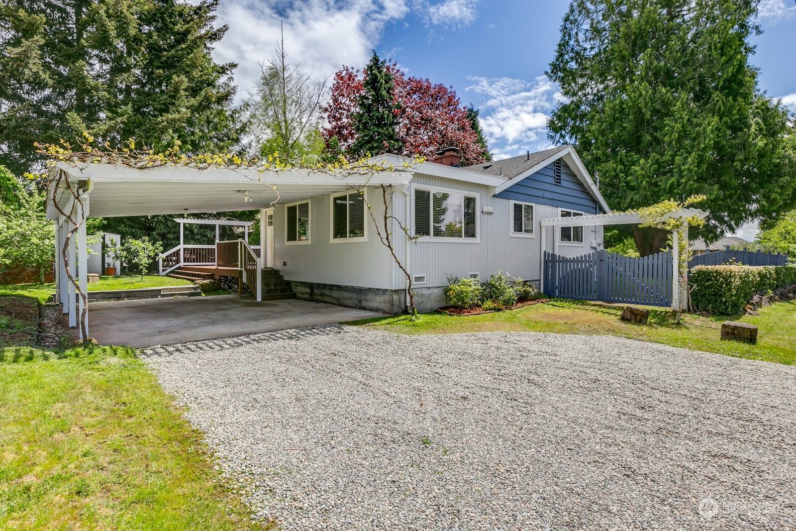 Property Photo: 154 SW 142nd Street WA 98166