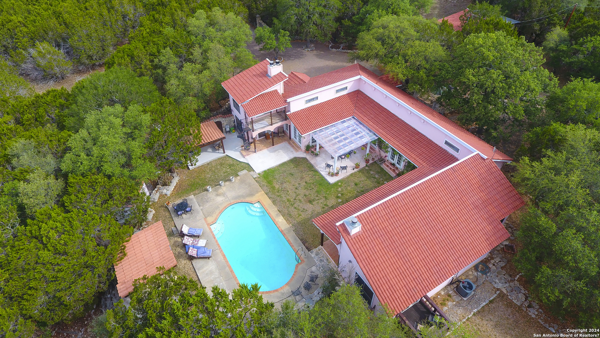 Property Photo: 719 Cypress Bend Dr TX 78006