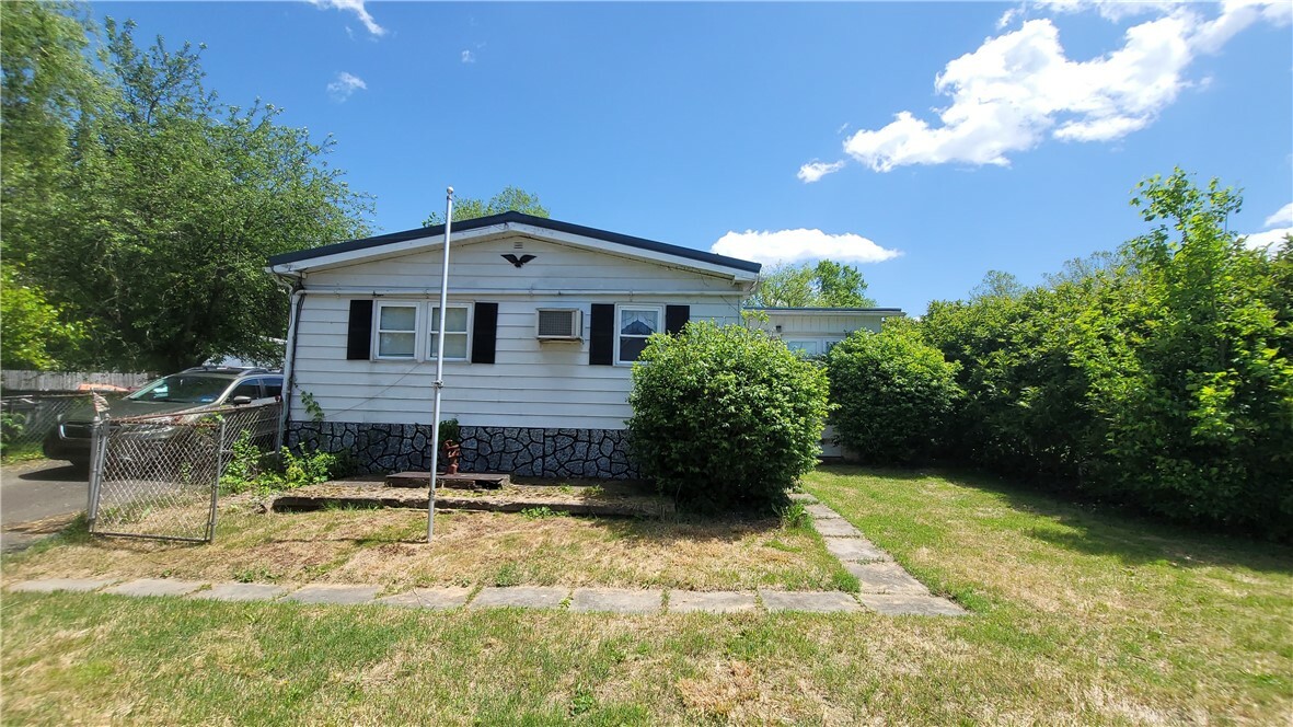 Property Photo:  225 Lowber Rd  PA 15438 