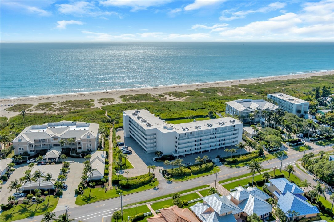 Property Photo:  1480 Ocean Drive 4C  FL 32963 