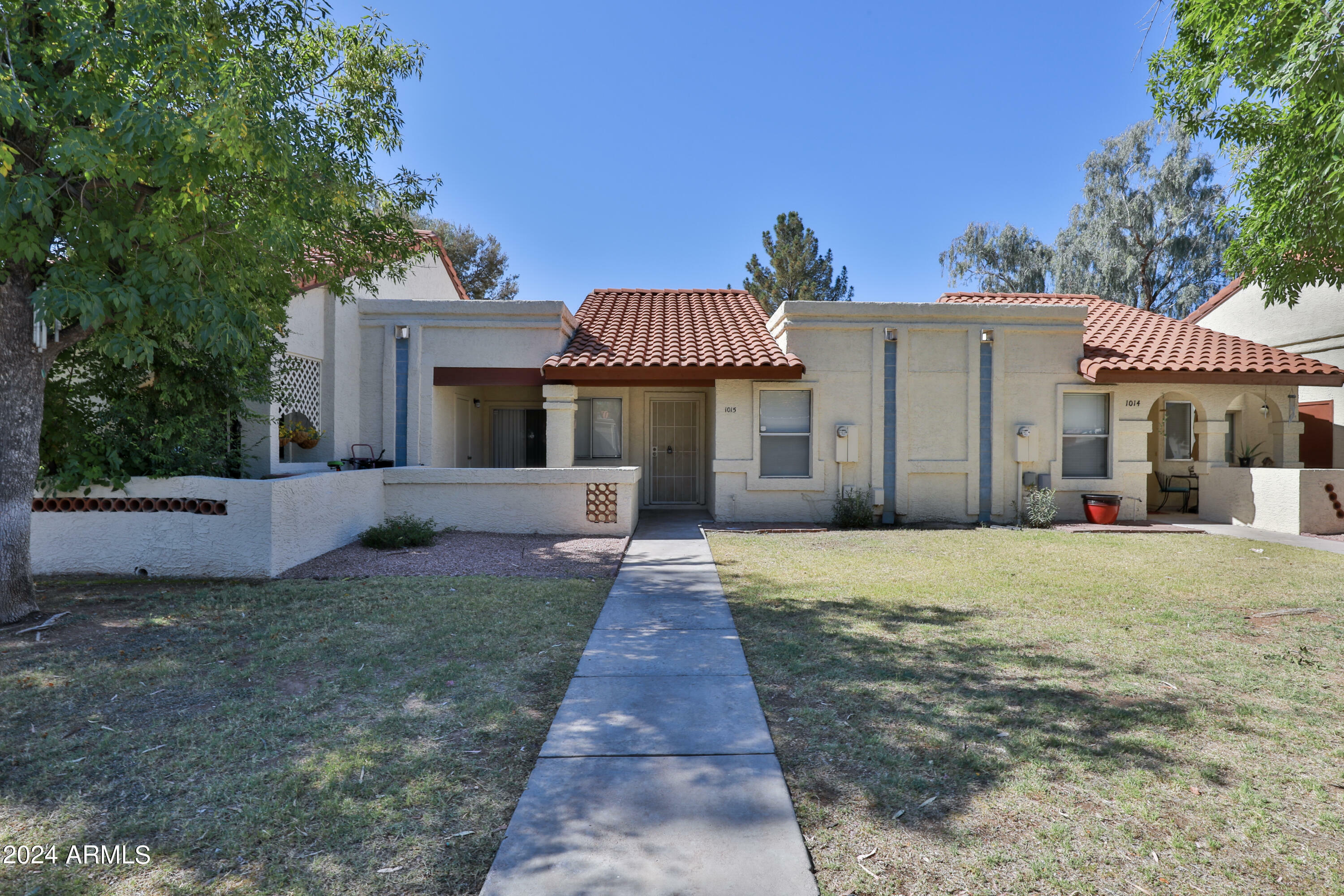 Property Photo:  5136 E Evergreen Street 1015  AZ 85205 