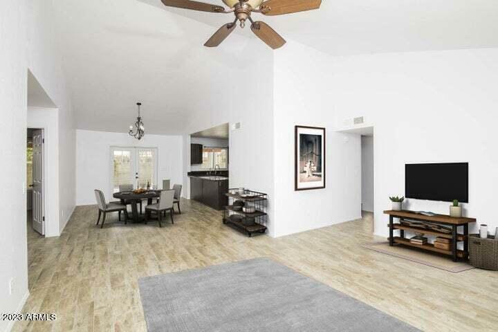 Property Photo:  1331 E Dava Drive  AZ 85283 