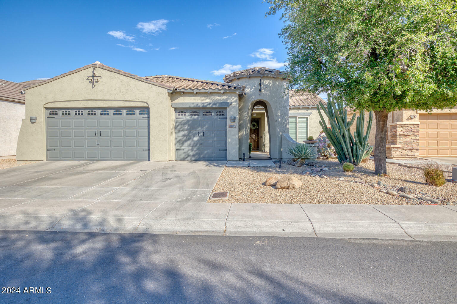 Property Photo:  2021 N Pacey Road  AZ 85037 