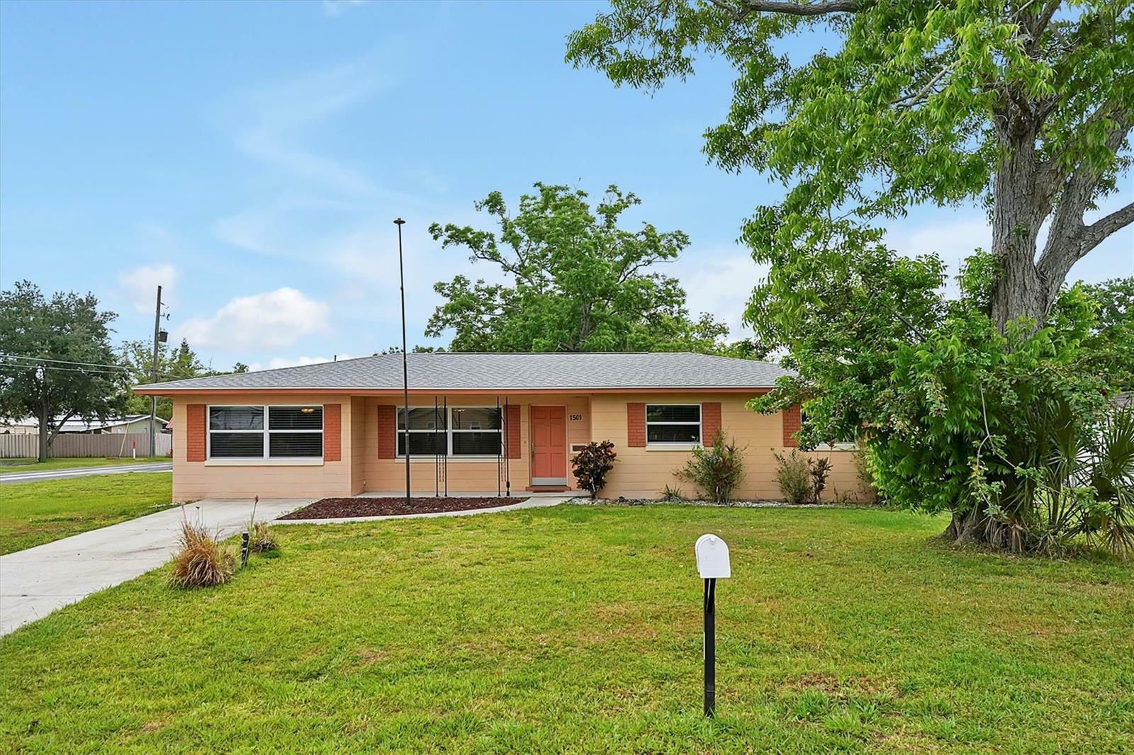 Property Photo: 1501 Minnesota Avenue FL 34769