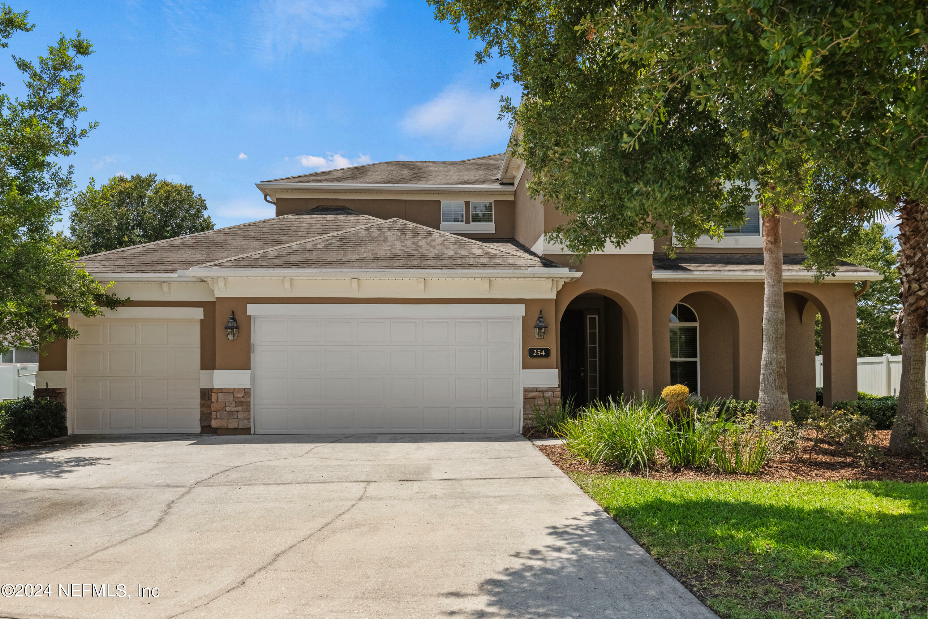 Property Photo:  254 S Field Crest Drive  FL 32092 