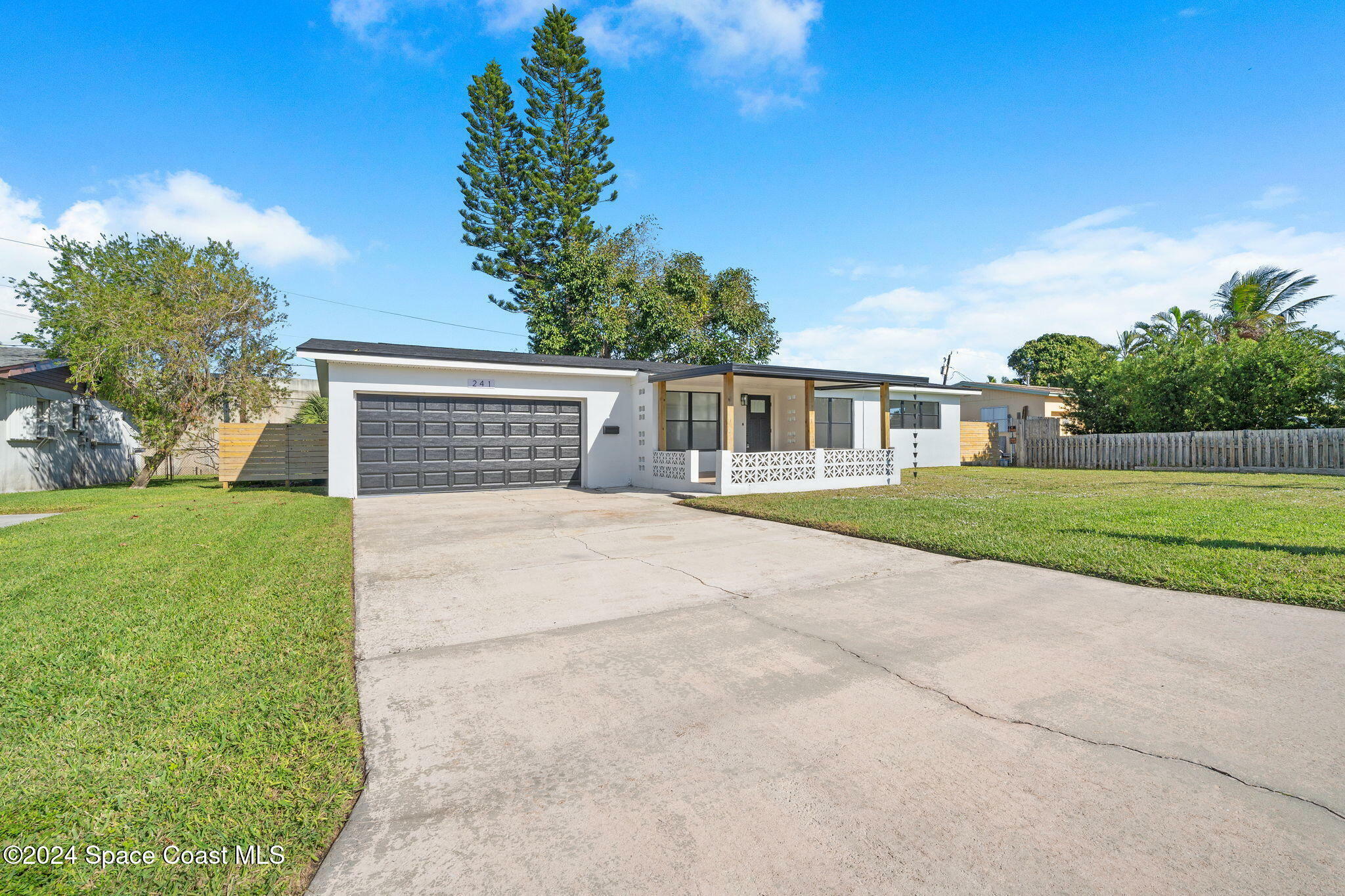 Property Photo:  241 NE 3rd Street  FL 32937 