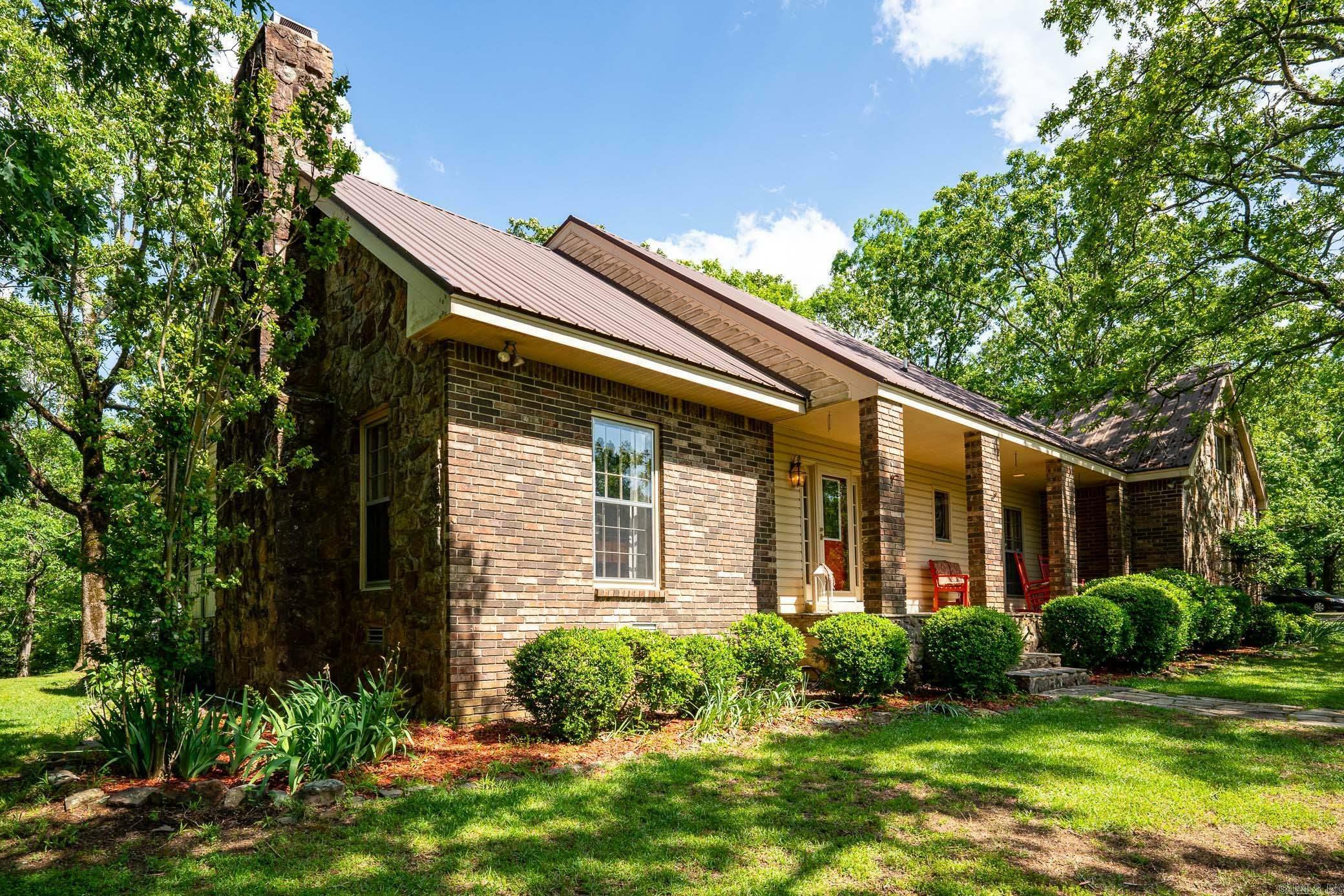 Property Photo:  1494 N Miller Point Road  AR 72131 